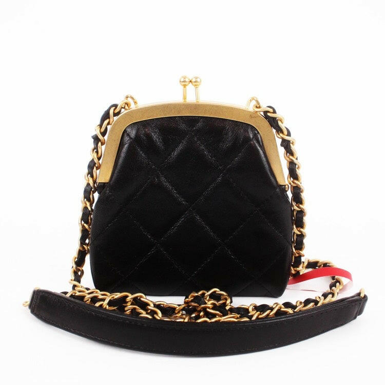 Chanel 22A Quilted Black Leather Chain Shoulder Bag