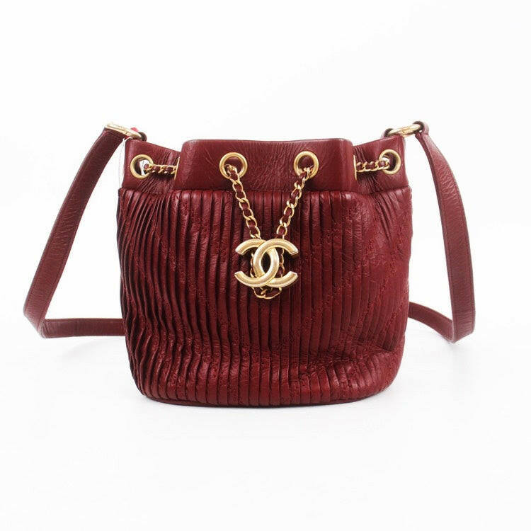 Chanel 18C Burgundy Bucket Lambskin Bag, Medium - 2017