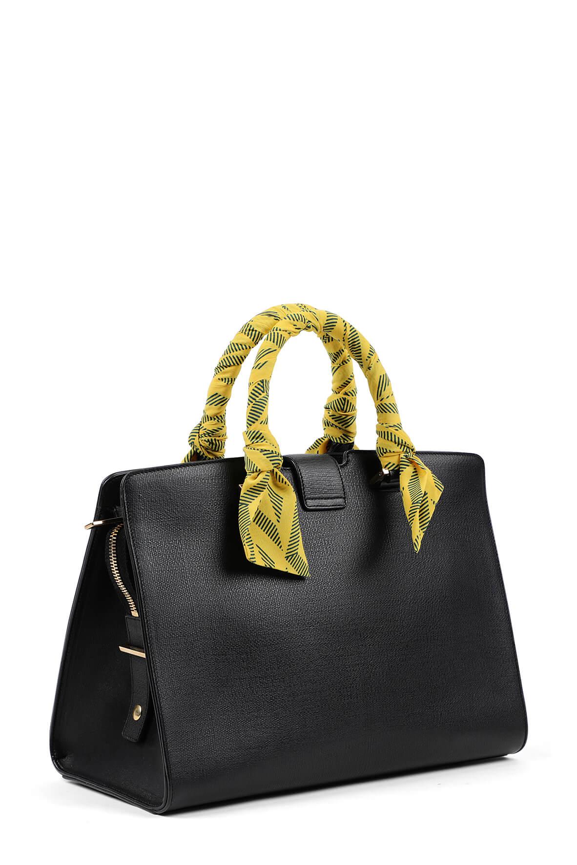 Small Cabas Chyc Tote Grained Black with Handle Wraps